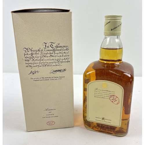 1350 - A boxed 70cl bottle of House of Lords deluxe blended scotch whisky by William Whiteley & Co.