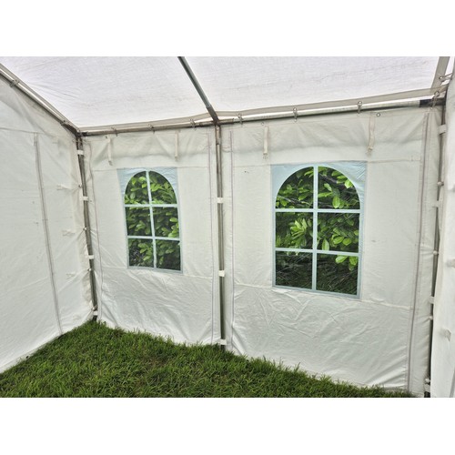 1405 - A superior quality party tent/marquee, 4m x 4m. 5 waterproof sheets (4 sides & top), 2 side sheets h... 