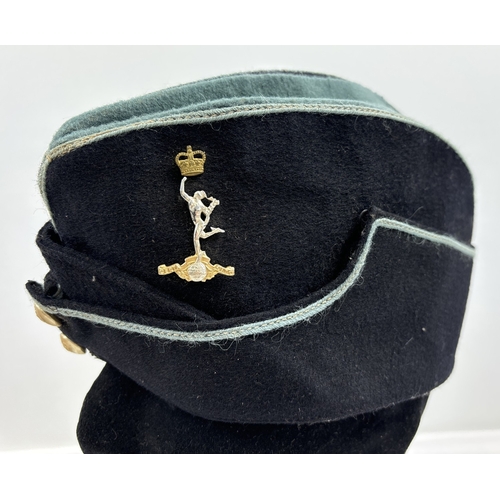 1262 - An early post war Royal Signals Corps side cap with 2 part bi metal cap badge (worn 1947 - 1952 only... 