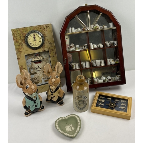 1402 - A box of assorted misc items to include Wedgwood jasper ware, large Pendelfin rabbits, cased thimble... 