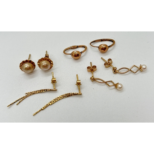 1094 - 4 pairs of 9ct gold earrings. To include a pair of faux pearl studs, a pair of rose gold hoop style ... 