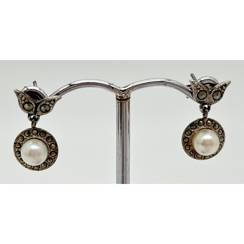 1058 - A Small collection of vintage jewellery, to include silver, mostly set with marcasite stones. Lot in... 