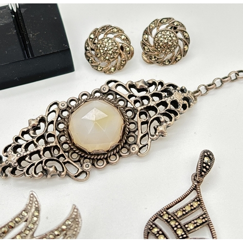 1058 - A Small collection of vintage jewellery, to include silver, mostly set with marcasite stones. Lot in... 