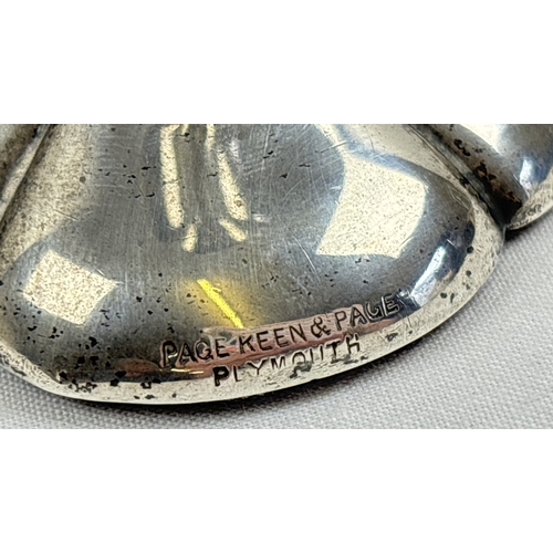 1161 - An early Edwardian silver fluted bud vase with weighed base and beaded rim. Hallmarked for London 19... 