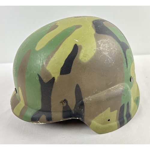 1217 - Rare prototype experimental US PASGT helmet in camouflage paint finish, made of GRP by Consolidated ... 