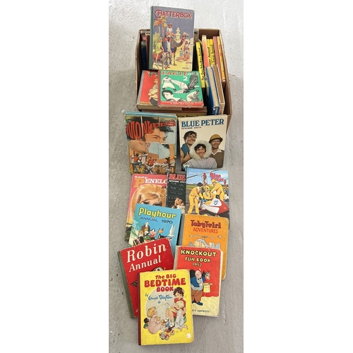 1308 - A collection of 35 assorted vintage Children's books and Annuals dating from the 1940's through to 1... 