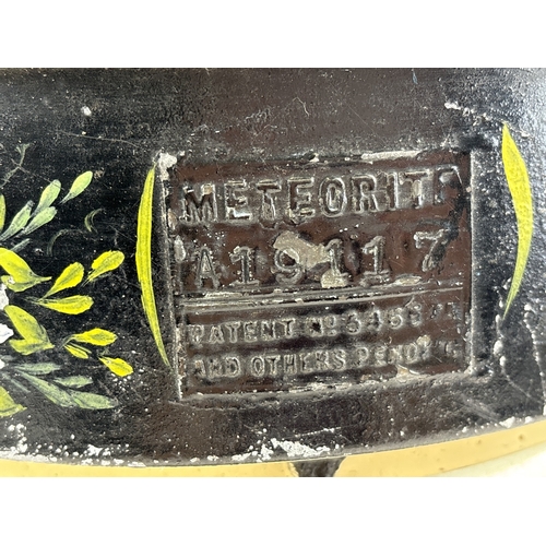 1311 - A vintage A19117 Meteorite galvanised metal handpainted ships/canal boat Masthead lamp. Painted blac... 