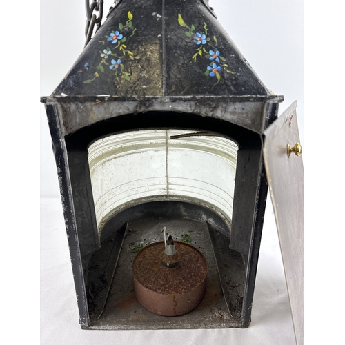 1311 - A vintage A19117 Meteorite galvanised metal handpainted ships/canal boat Masthead lamp. Painted blac... 