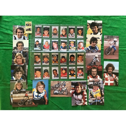 1515 - A complete set of 25 East Anglian Speedway Stars 1999 collectors cards, together with a full set of ... 