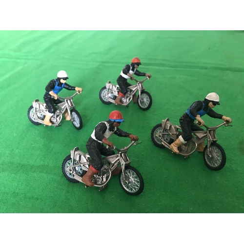 1533 - 4 x Britains Speedway rider models from the 1970's - original black leathers version. Approx. 6cm lo... 