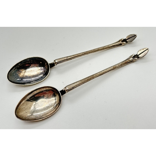 1169 - A pair of antique Art Nouveau style white metal teaspoons with deer hoof finials. Unmarked, possibly... 