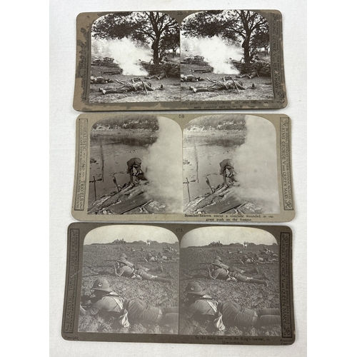 1324 - A collection of 100 WWI stereoscope viewing cards, by Realistic Travels Publishing together with a w... 