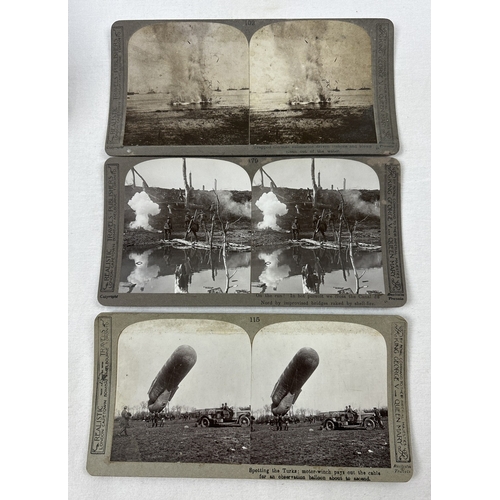 1324 - A collection of 100 WWI stereoscope viewing cards, by Realistic Travels Publishing together with a w... 