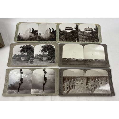 1324 - A collection of 100 WWI stereoscope viewing cards, by Realistic Travels Publishing together with a w... 