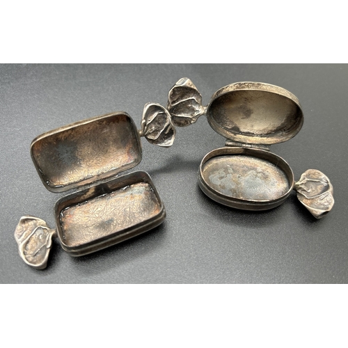 1216 - 2 modern silver 'sweetie' boxes both engraved detail both sides. Rectangular shaped box stamped 925,... 