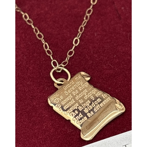 160 - A boxed 9ct gold serenity prayer scroll pendant on an 18