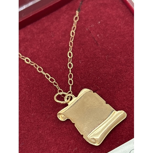 160 - A boxed 9ct gold serenity prayer scroll pendant on an 18