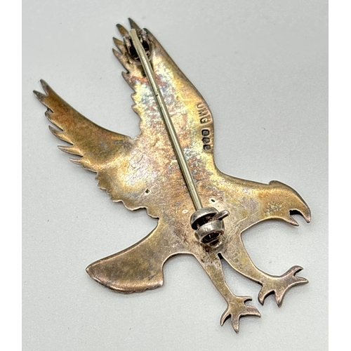 175 - A vintage Scottish silver brooch modelled as an eagle. Hallmarked on reverse for Edinburgh 1976. App... 