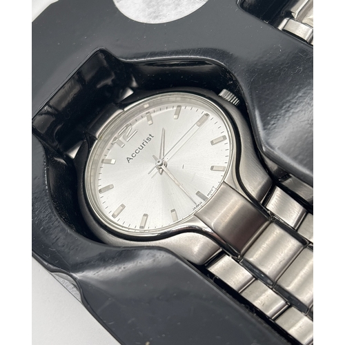 1144 - Matching His and Hers wristwatches by Accurist with stainless steel straps. Both with pale silver co... 