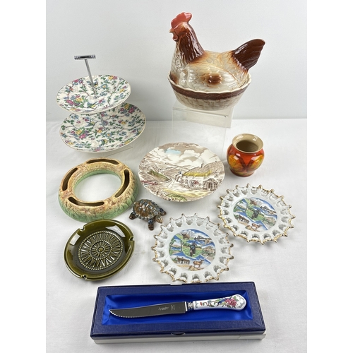 1245 - A box of assorted vintage ceramics to include Falcon Ware early Sylvac posy ring, Wade tortoise trin... 