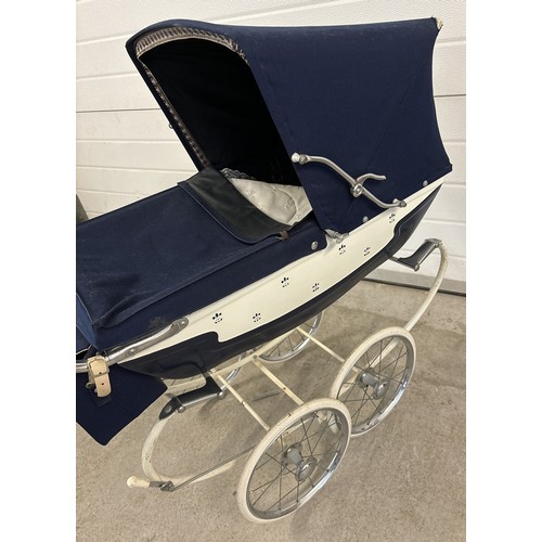 1288 - A vintage 1960's Wilson style Silver Cross carriage pram in blue & white with fluer di lis decoratio... 