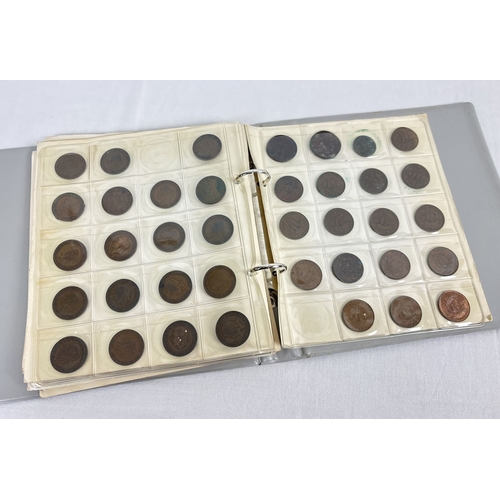 5 - A vintage coin collectors album containing assorted antique & vintage half pennies & farthings. To i... 