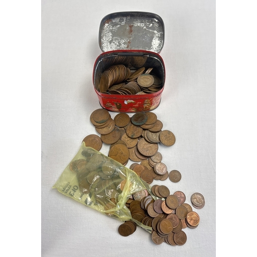 19 - A tin of vintage George VI and Elizabeth II pennies and half pennies together with a bag of 200+ Eli... 