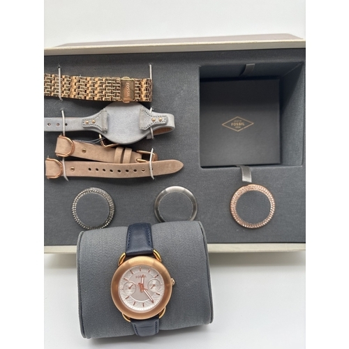 1207 - A boxed Fossil Tailor white dial wristwatch set ES4056SET. Chronograph style ladies wristwatch with ... 