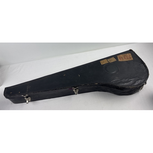 1344 - A Barnes & Mullins Perfect No. 2 zither banjo with vintage cloth bound Reliance carry case and acces... 