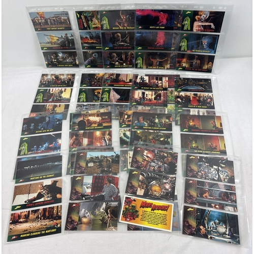 8 - 3 complete base sets of trading cards: Terminator 2 by Topps, 1991 (#1-44), Mars Attacks widevision ... 