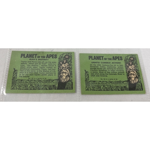32 - Complete set of Planet of the Apes trading cards (#1-44) by Apjac and A. & B.C., 1968. Printed in UK... 