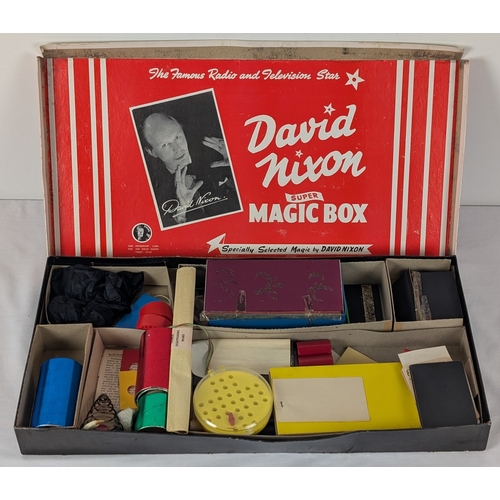 242 - Vintage David Nixon 