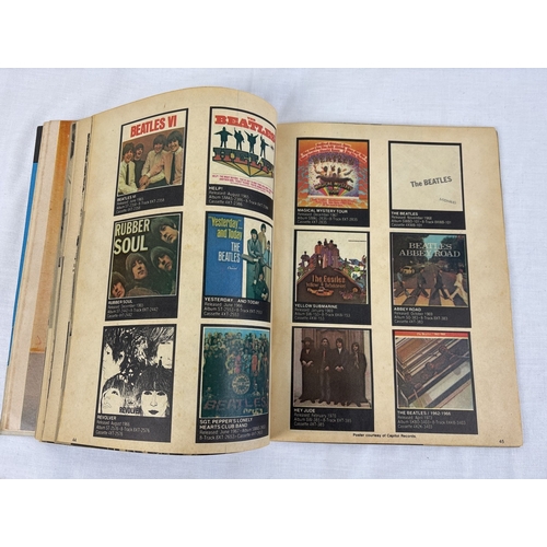 1262 - Superstars Collectors issue The Beatles are Back, magazine from Manor Books Inc, 1978.