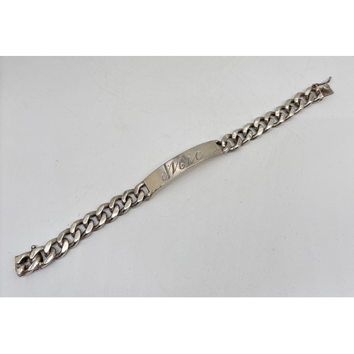 Lot 1094      