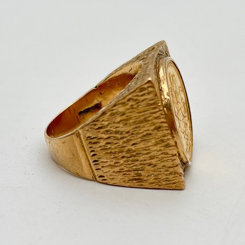 1014 - A men's heavy 9ct gold square shaped signet ring set with a 1903 Edward VII full sovereign. Brushed ... 