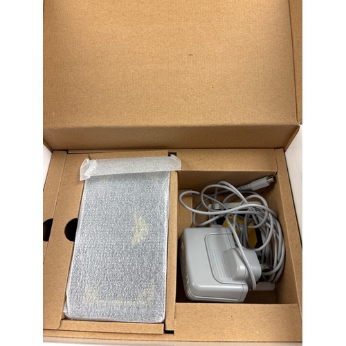 16 - A Nintendo 3DS The Legend Of Zelda 25th Anniversary Ltd Edition edition box set. Console in black wi... 