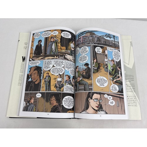 110 - The Last Man - Deluxe Edition hardcover graphic novel books 1 - 5 with dust covers, from Vertigo. By... 