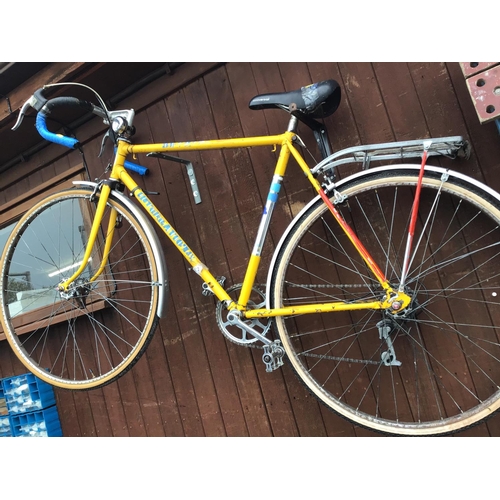 Lot 32        