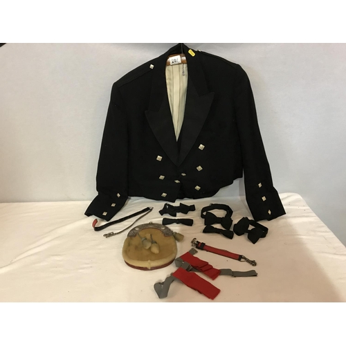 247 - SCOTTISH JACKET AND A SPORRAN ETC