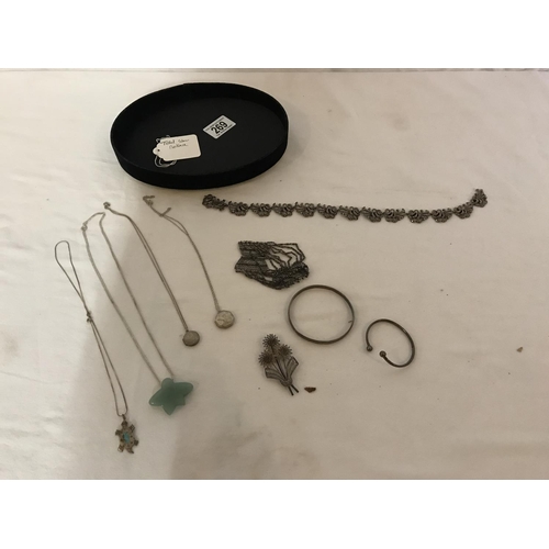 269 - QTY OF SILVER AND WHITE METEL JEWELLERY INC LOCKETS AND BROACHES