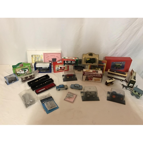 290 - COLLECTION OF COLLECTABLE VEHICLES TO INCLUDE A GYPSY CARAVAN AND VARIOUS BOXED CARS