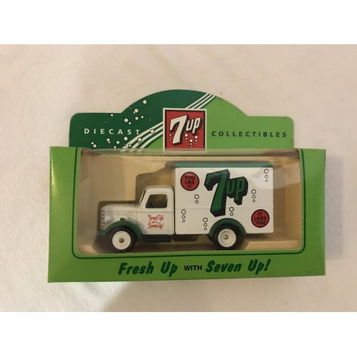 290 - COLLECTION OF COLLECTABLE VEHICLES TO INCLUDE A GYPSY CARAVAN AND VARIOUS BOXED CARS