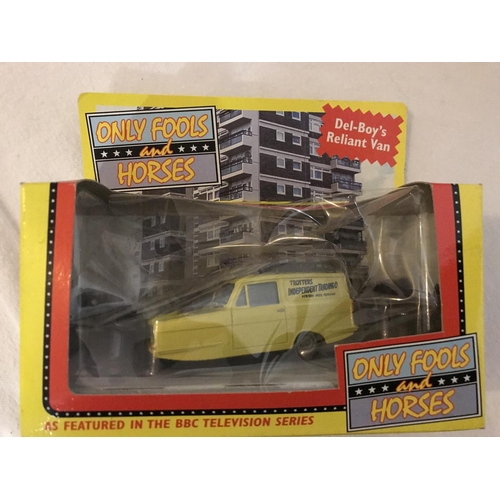 290 - COLLECTION OF COLLECTABLE VEHICLES TO INCLUDE A GYPSY CARAVAN AND VARIOUS BOXED CARS