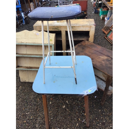43 - OLD PAINTED PINE CABINET SHELVES A WASH STAND AND A VINT KITCHEN TABLE AND STOOL