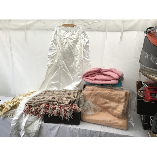 137 - QTY OF BEDDING BLANKETS AND STAY DRY PANTS