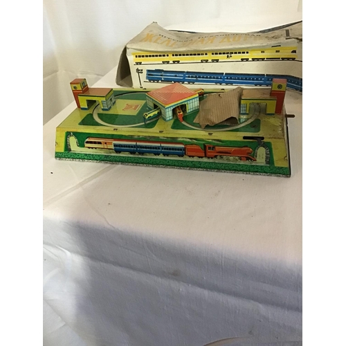 88 - VINTAGE TIN PLATE CAR GAME, TRAIN GAME AND CAR