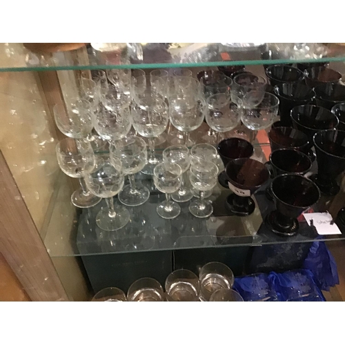 99 - QTY OF GLASSWARE TO INCLUDE GLASS LIGHT FITTINGS ETC