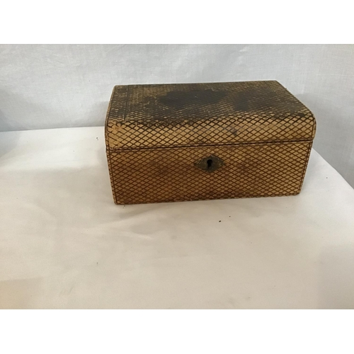 142 - QTY OF JEWELLRY BOXES AND TRINKET BOXES