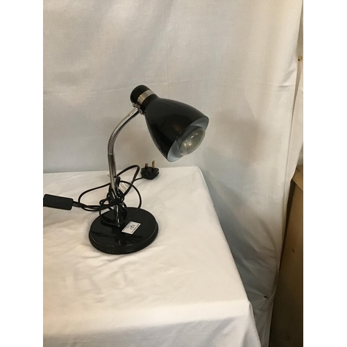 151 - 2 ELECTRIC TABLE LAMPS & DESK LIGHT