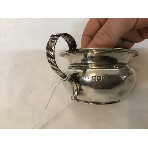 154 - HALLMARK SILVER SUGAR BOWL AND CREAM JUG
WEIGHS 139 GR